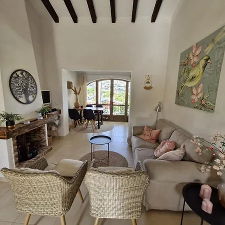 Casa By Theka Services וילה